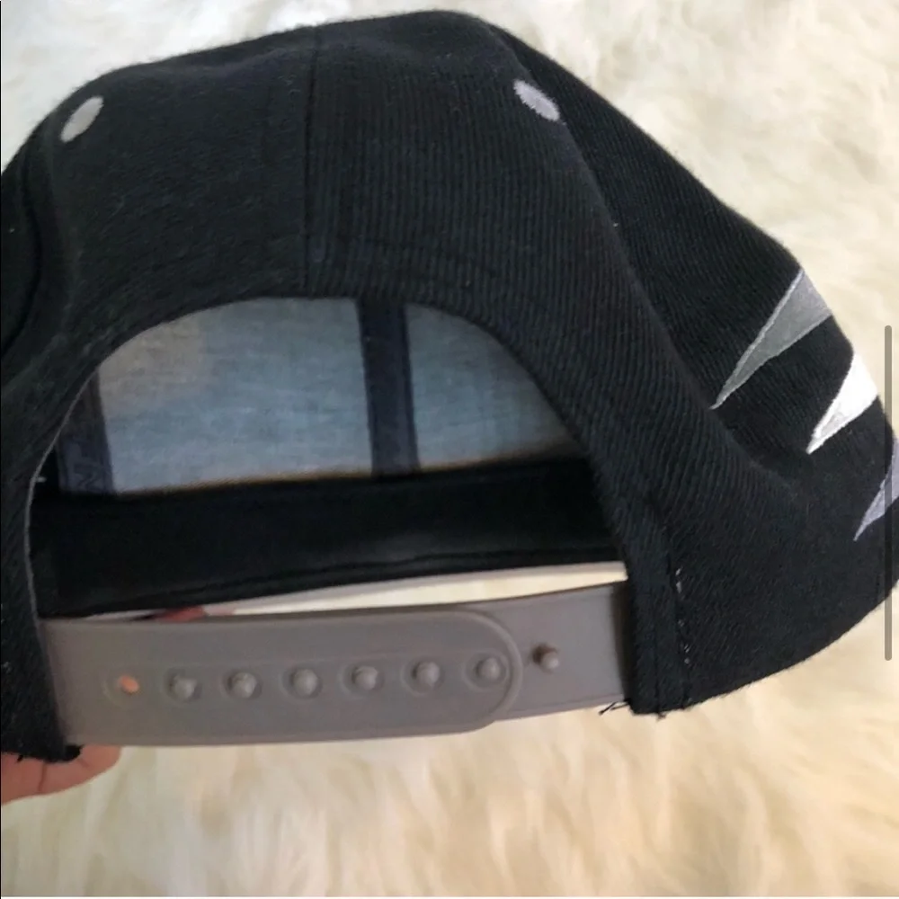 Neff headwear baseball hat black silver grey summer snap back spring skateboard